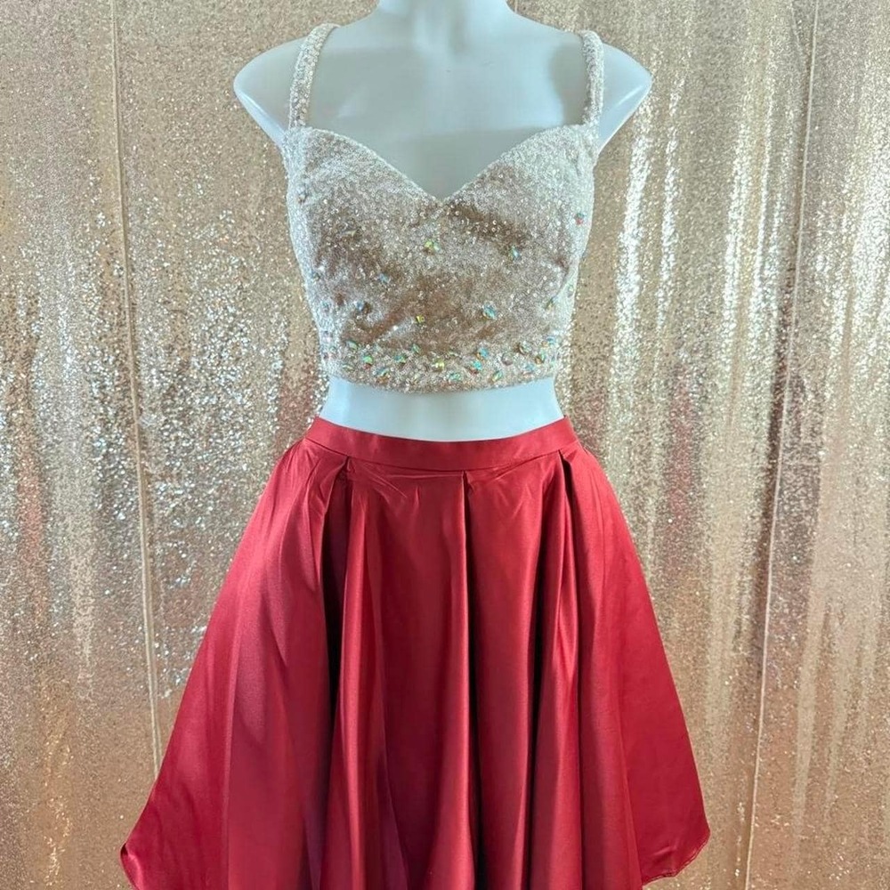 Poly USA Champagne Sequin Red Satin Two Piece Formal HoCo Skirt Set NWT/Size XL